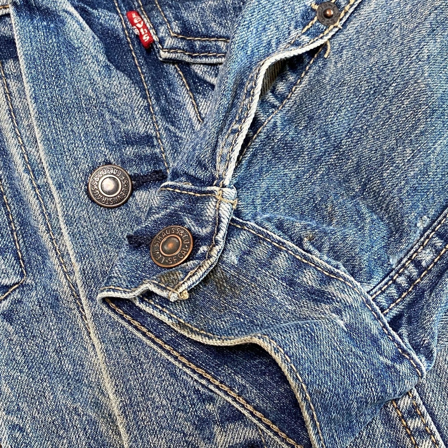 《M》Levi‘ｓ リーバイス デニムジャケット アウター 赤タグ