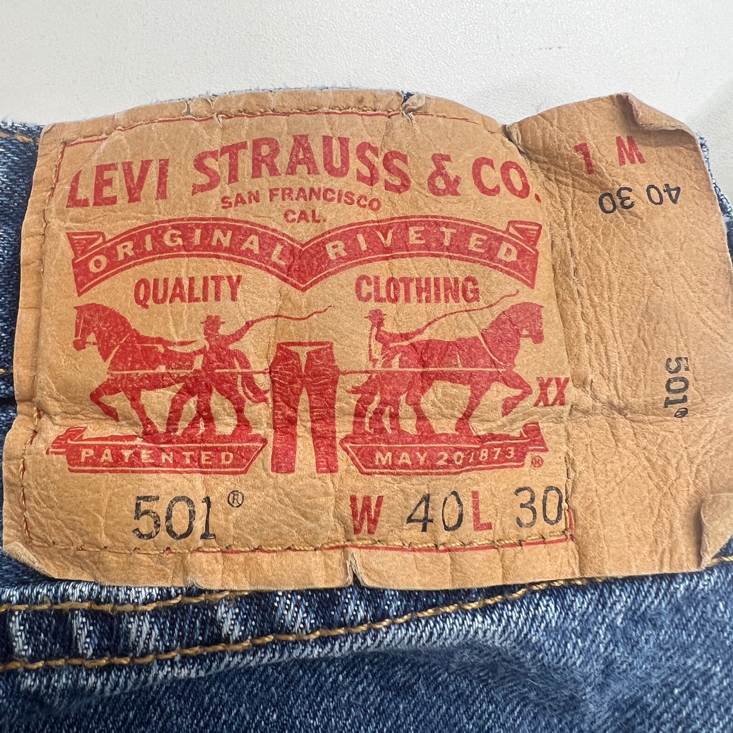 《40×30》 LEVI’S リーバイス 501 ボタンフライ テーパード デニムパンツ