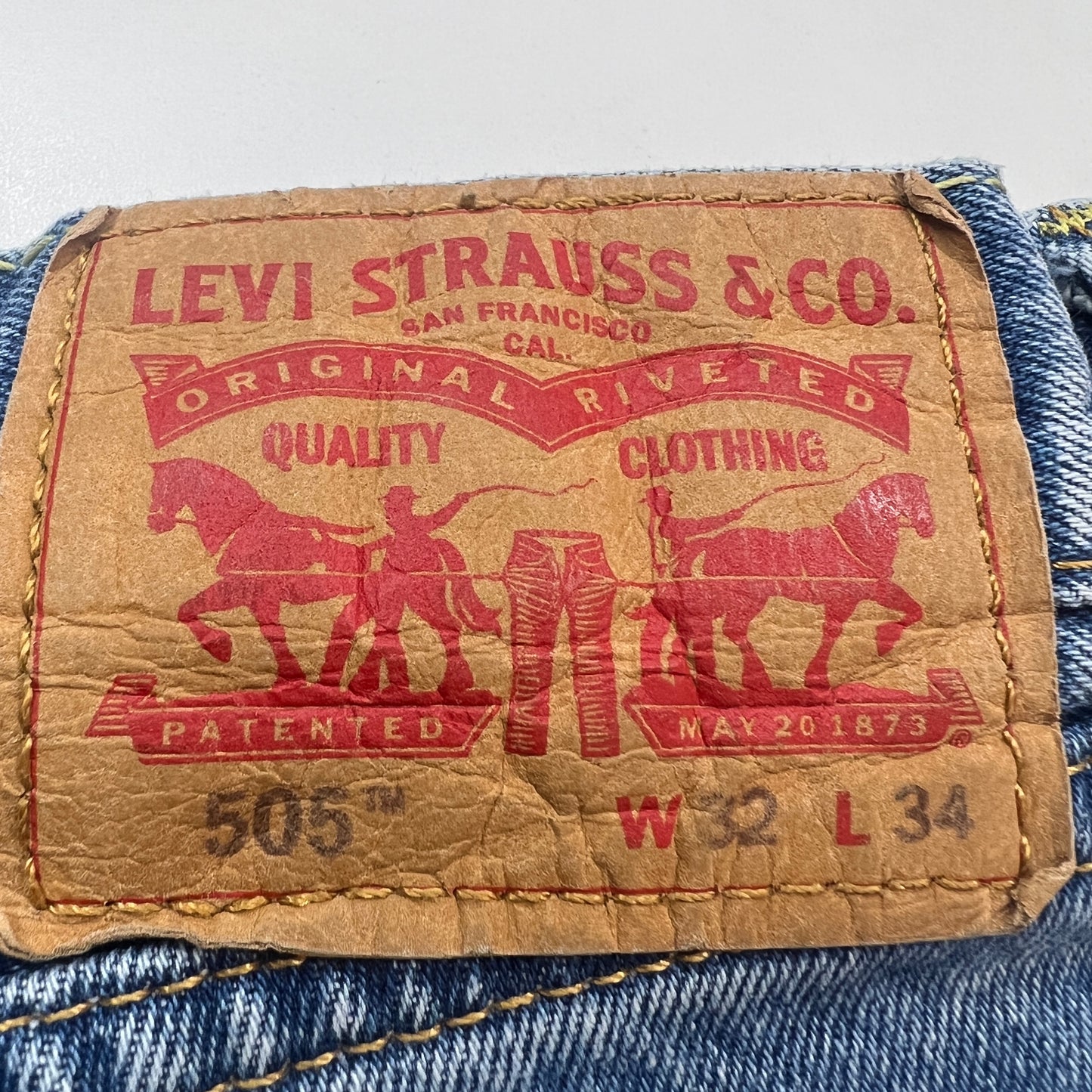 《32×34》LEVI'S リーバイス 505 テーパード ジーンズ デニムパンツ