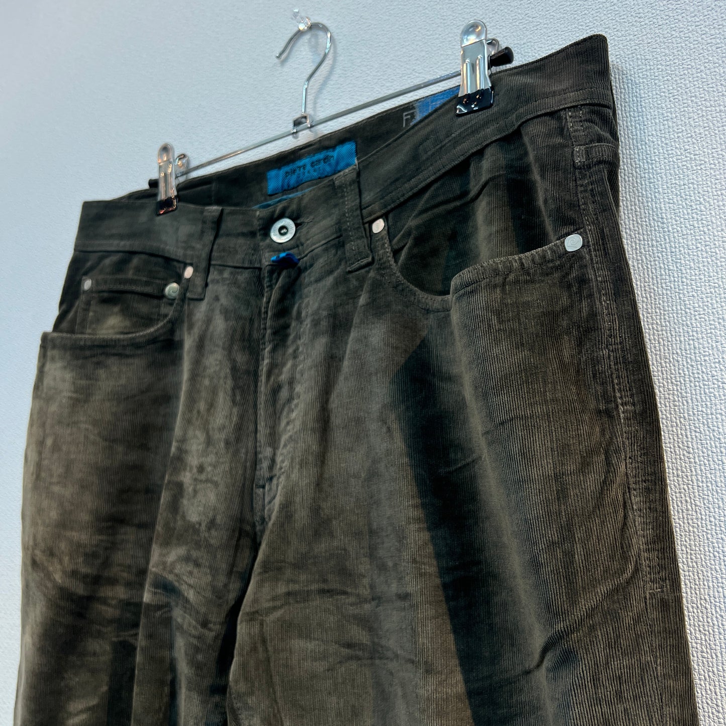 《33×32》 pierre cardin JEANS ピエールカルダン FUTUREFLEX コーデュロイ テーパード パンツ